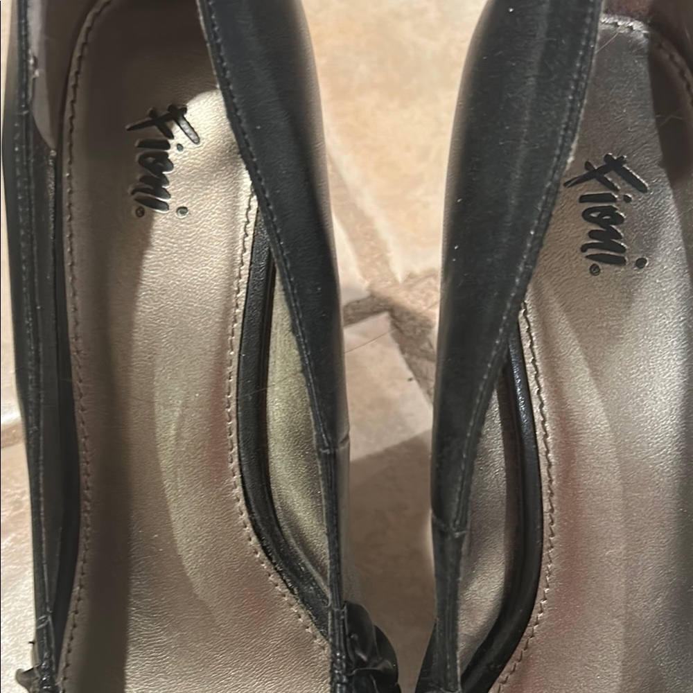 FIONI Clothing Black Heels Glossy Pointed Toe